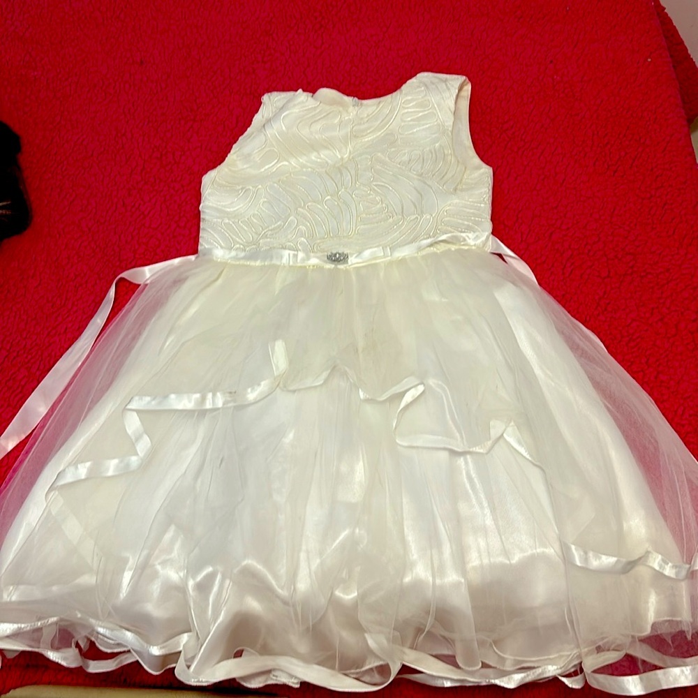white wedding party bridesmaid dress